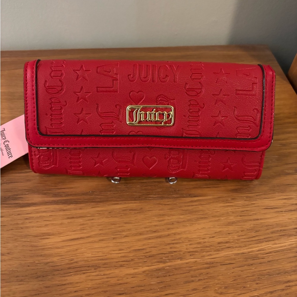 Juicy Couture Deboss Red Faux Leather Embossed Logo Flap Clutch Wallet NWT - Picture 2 of 13